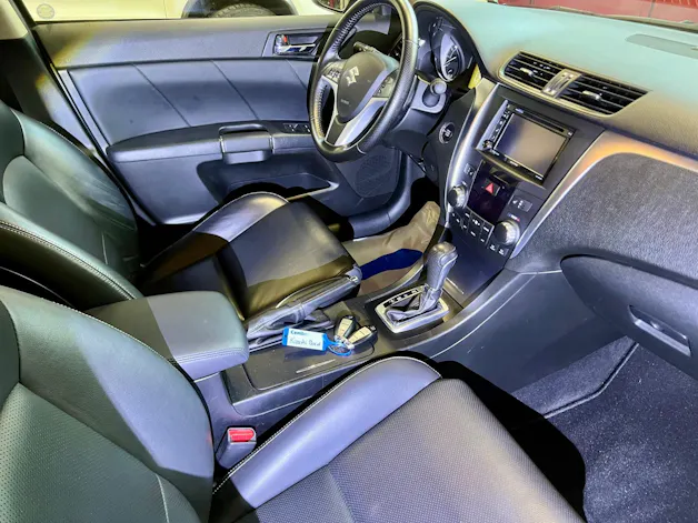 Suzuki Kizashi 2.4 GL Top Indigo 4WD CVT ✅