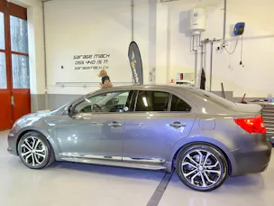 Suzuki Kizashi 2.4 GL Top Indigo 4WD CVT ✅