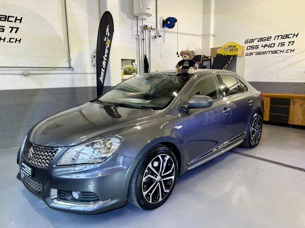Suzuki Kizashi 2.4 GL Top Indigo 4WD CVT ✅