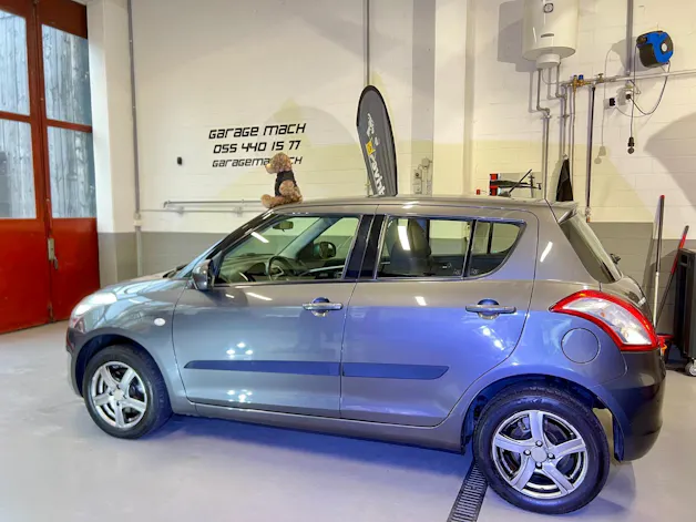 Suzuki Swift 1.2i 16V GL Top 4x4 ✅