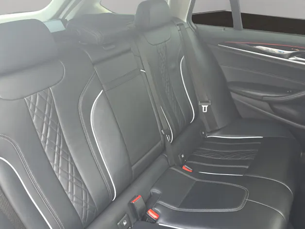 BMW 520d xDrive Touring Sport Line Steptronic