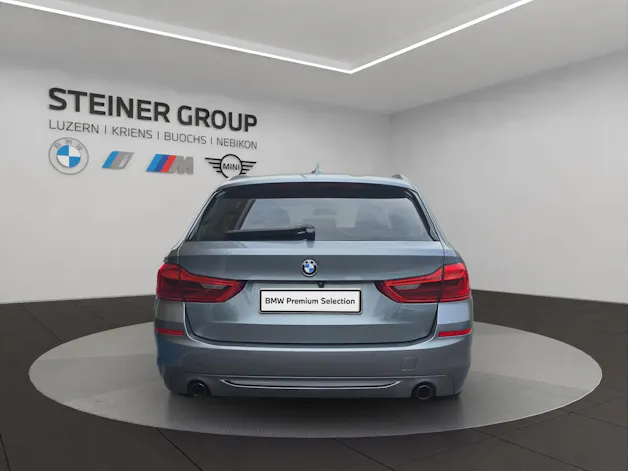 BMW 520d xDrive Touring Sport Line Steptronic