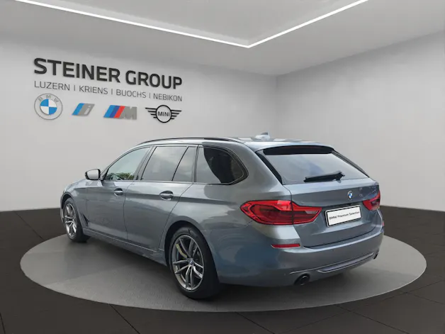 BMW 520d xDrive Touring Sport Line Steptronic