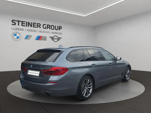 BMW 520d xDrive Touring Sport Line Steptronic