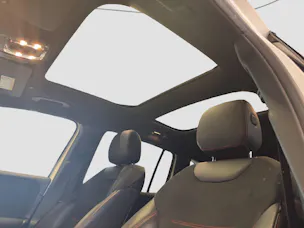 MERCEDES-BENZ GLB 250 AMG Line 4MATIC