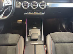 MERCEDES-BENZ GLB 250 AMG Line 4MATIC