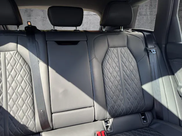 AUDI SQ6 e-tron quattro