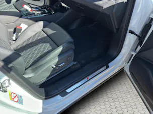 AUDI SQ6 e-tron quattro