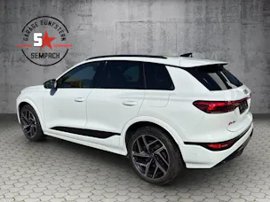 AUDI SQ6 e-tron quattro