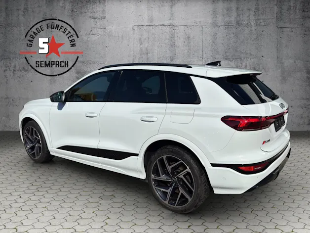 AUDI SQ6 e-tron quattro