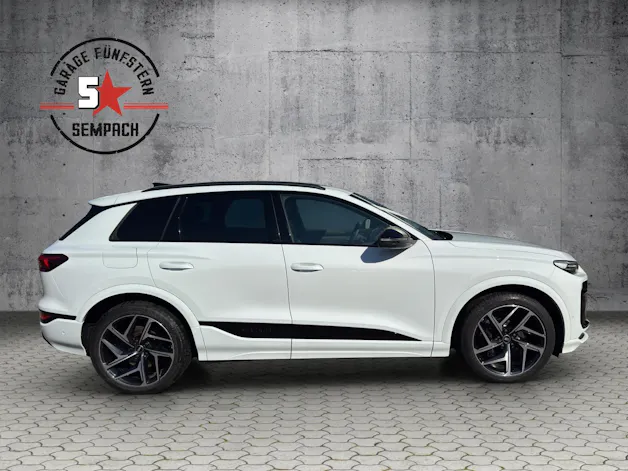 AUDI SQ6 e-tron quattro