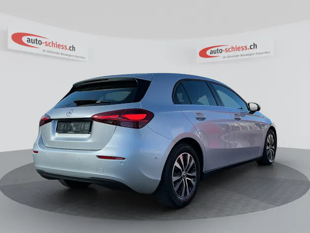MERCEDES-BENZ A 180 d 8G-DCT