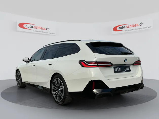 BMW 520 i Touring M Sport Shadow Line