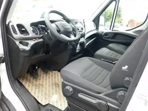 IVECO 35 S 18H V Plane