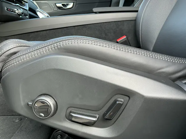 VOLVO XC60 T6 eAWD PluginHybrid Black Edition Plus