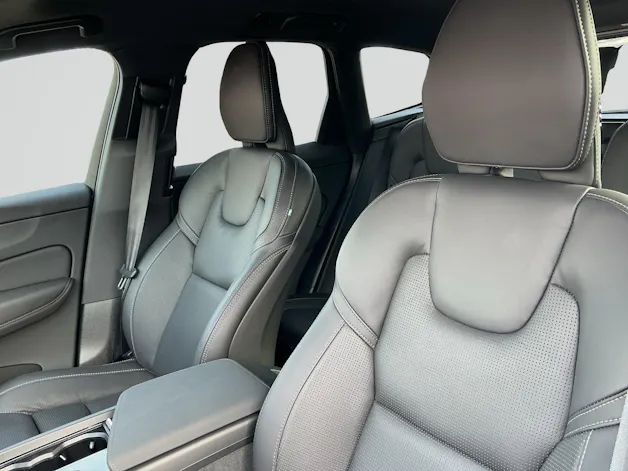 VOLVO XC60 T6 eAWD PluginHybrid Black Edition Plus