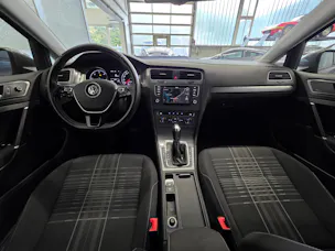VW Golf 2.0 TDI Lounge DSG