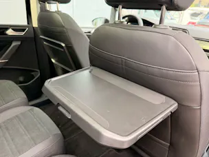 VW Touran 1.5 TSI HIGHLINE R-LINE *** 4 JAHRE VW WERKSGARANTIE ***