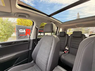VW Touran 1.5 TSI HIGHLINE R-LINE *** 4 JAHRE VW WERKSGARANTIE ***