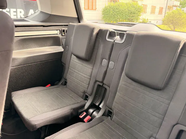 VW Touran 1.5 TSI HIGHLINE R-LINE *** 4 JAHRE VW WERKSGARANTIE ***