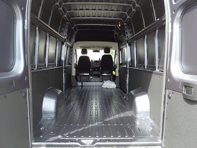 FIAT Ducato Maxi 35 L4H3 A8 * TOP Preis * Für Camper Ausbau * Ohne Trennwand mit Einzelsitze * 180 PS Automat * Ganzjahresreifen *