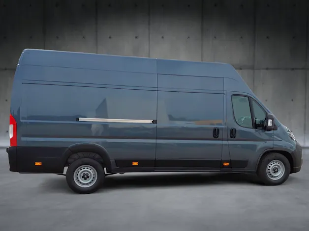 FIAT Ducato Maxi 35 L4H3 A8 * TOP Preis * Für Camper Ausbau * Ohne Trennwand mit Einzelsitze * 180 PS Automat * Ganzjahresreifen *