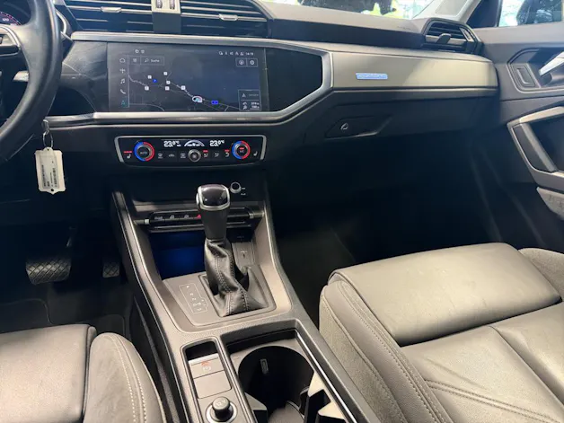 AUDI Q3 SB 45 TFSI S line qu