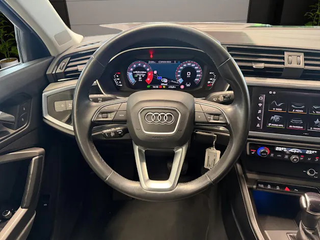 AUDI Q3 SB 45 TFSI S line qu