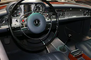 MERCEDES-BENZ Pagode