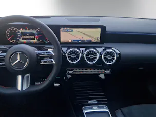 MERCEDES-BENZ A 220 4Matic 8G-DCT