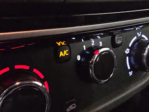 DACIA Spring 27 kWh Expression