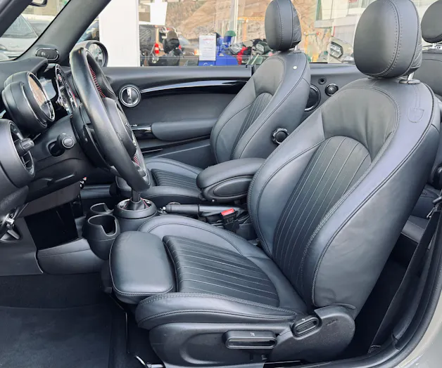 MINI Cooper John Cooper Works Cabriolet Steptronic