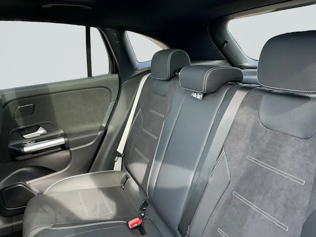 MERCEDES-BENZ GLA 200 d 4M AMG Line