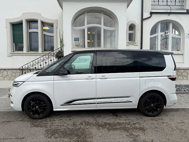 VW Multivan kurz 2.0 TDI Life Edition DSG Navigationssystem Volkswagen original