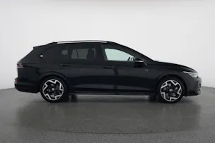 VW Golf VIII Variant 2.0 TSI R-Line DSG 4motion