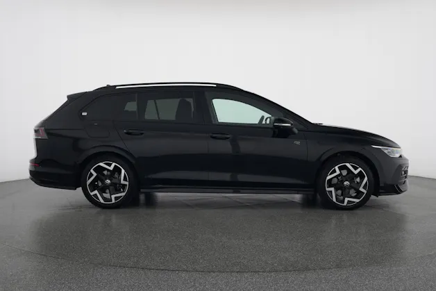 VW Golf VIII Variant 2.0 TSI R-Line DSG 4motion