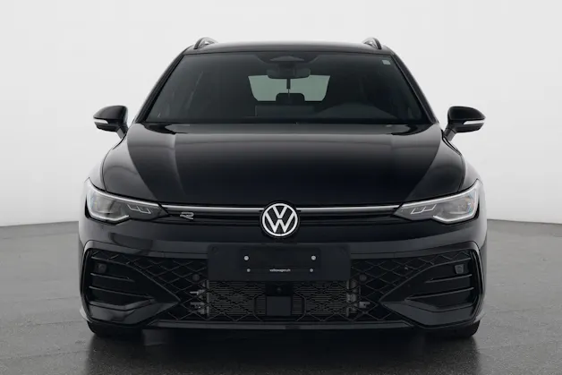 VW Golf VIII Variant 2.0 TSI R-Line DSG 4motion