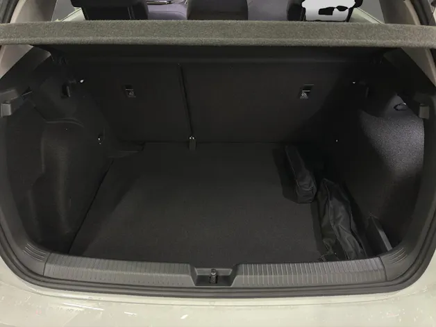 VW Golf 1.5 e TSI mHEV Basis DSG