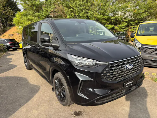 FORD Tourneo Bus 320 L2H1 TitaniumX Automat 4x4