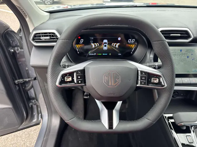 MG ZS 1.5 HEV Luxury Automat