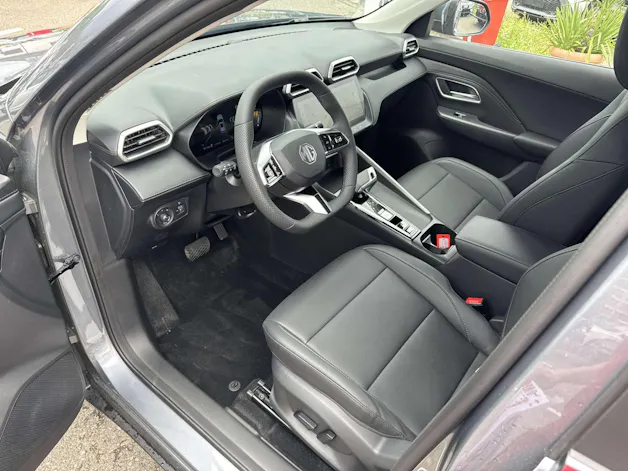 MG ZS 1.5 HEV Luxury Automat