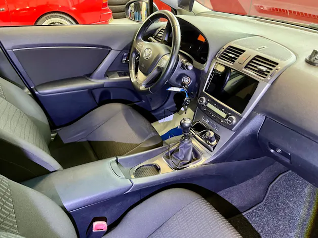 Toyota Avensis Sportswagon 2.0 Linea Sol ✅