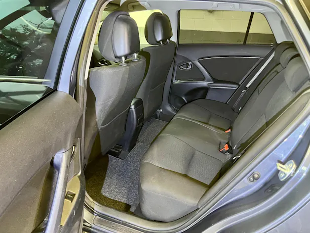 Toyota Avensis Sportswagon 2.0 Linea Sol ✅