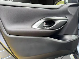 MAZDA 2 Hybrid Centre-Line