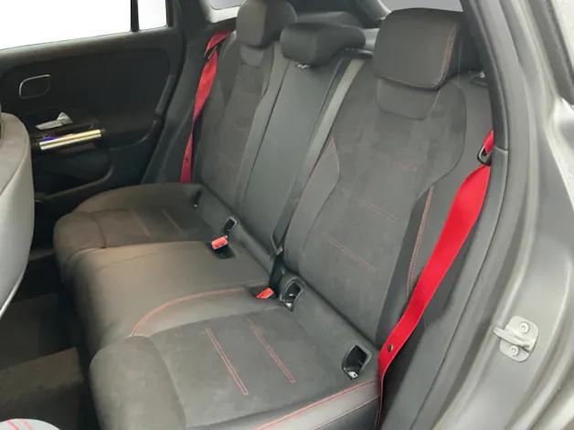 MERCEDES-BENZ GLA AMG 35 4Matic 8G-DCT