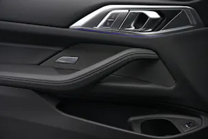 BMW M440i xDrive 48V Coupé Steptronic *CH-Fahrzeug**Carbon* *Harman Kardon*