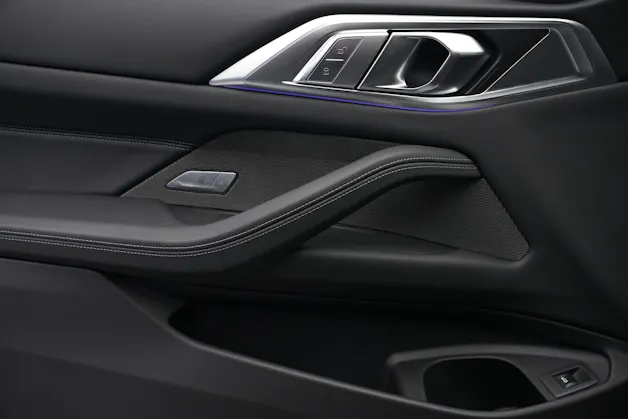 BMW M440i xDrive 48V Coupé Steptronic *CH-Fahrzeug**Carbon* *Harman Kardon*