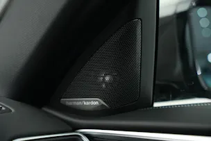 BMW M440i xDrive 48V Coupé Steptronic *CH-Fahrzeug**Carbon* *Harman Kardon*