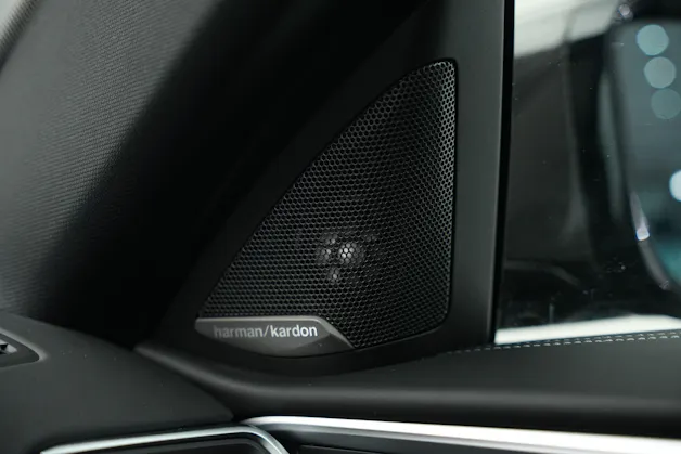 BMW M440i xDrive 48V Coupé Steptronic *CH-Fahrzeug**Carbon* *Harman Kardon*