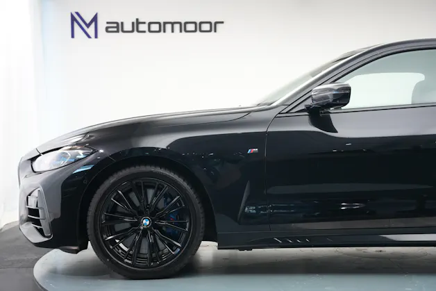 BMW M440i xDrive 48V Coupé Steptronic *CH-Fahrzeug**Carbon* *Harman Kardon*